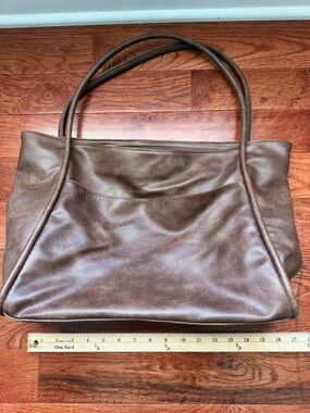 Classic Brown Leather Tote Bag - Women's Carryall